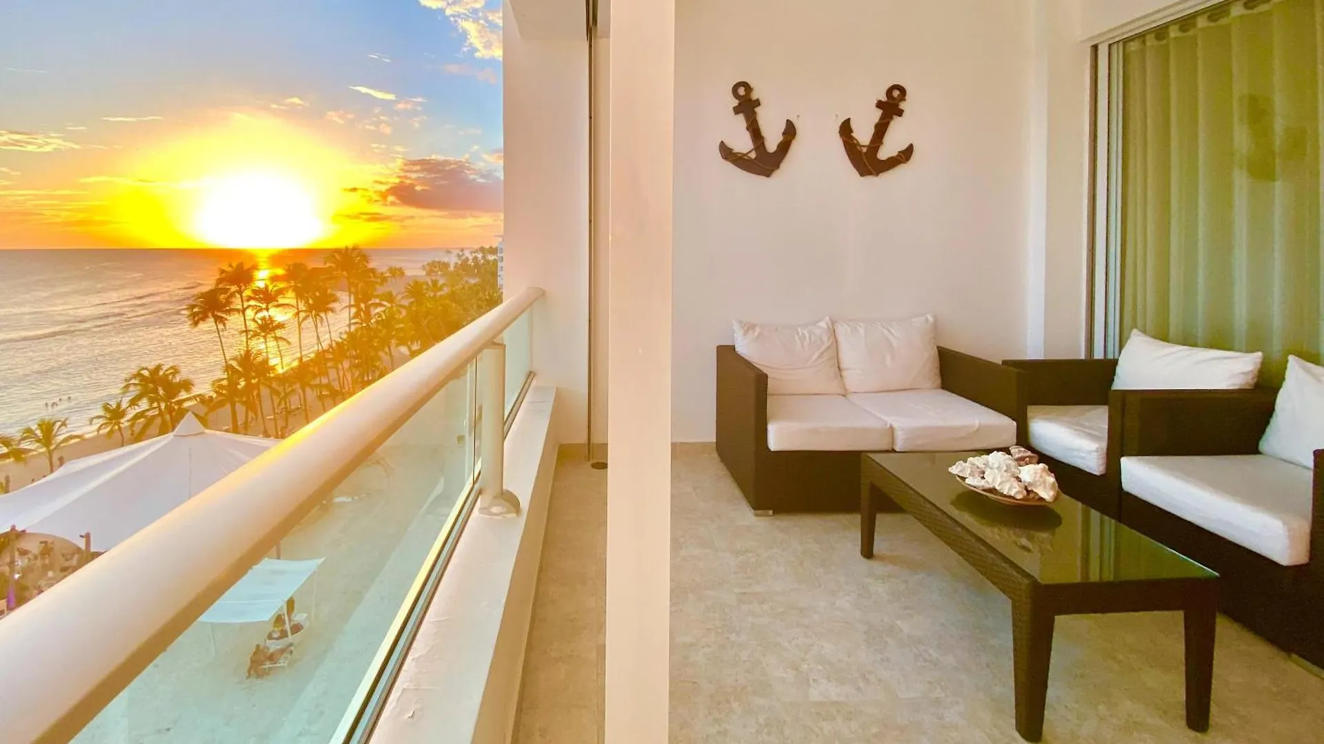 703 Marbella 2 Bedrooms Beachfront Beautiful Apartment San Pedro de Macorís